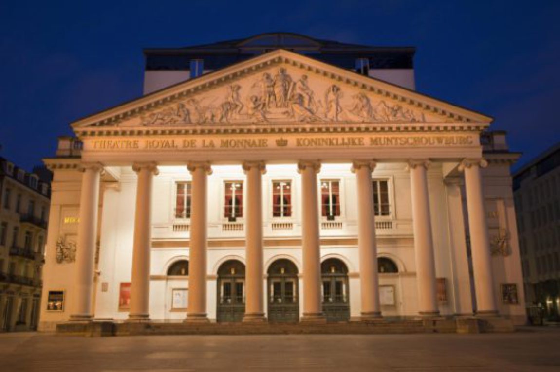 theater-550×366