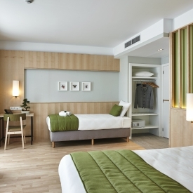 Room 704 Yadoya 01